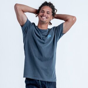 NWT Soflo Gray Short Sleeve Tee Relaxed Fit